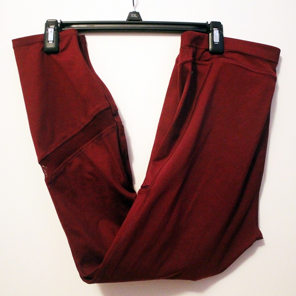 Fabletics cropped leggings